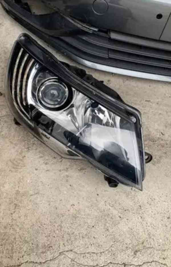 neprodam samotne xenon skoda superb 2 pravy levy - foto 2