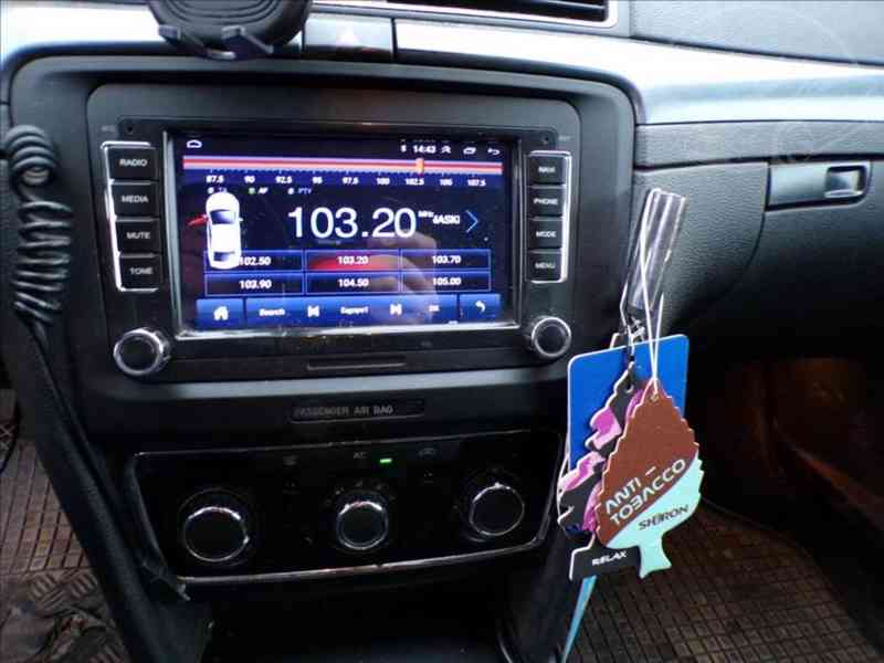 Škoda Superb 2,0 TDI-103KW - foto 7