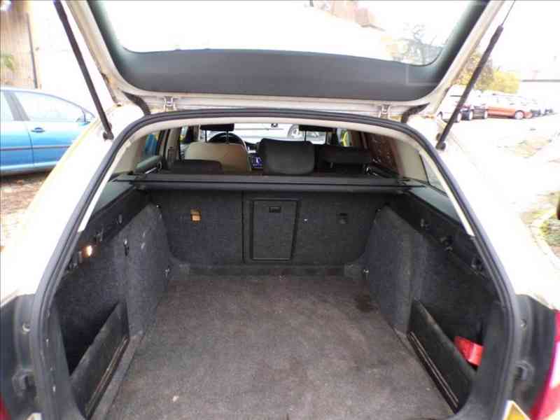 Škoda Superb 2,0 TDI-103KW - foto 10