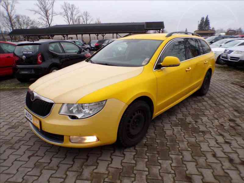 Škoda Superb 2,0 TDI-103KW - foto 2