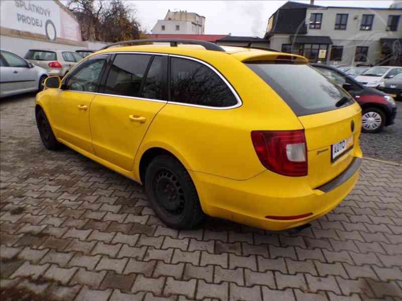 Škoda Superb 2,0 TDI-103KW - foto 3