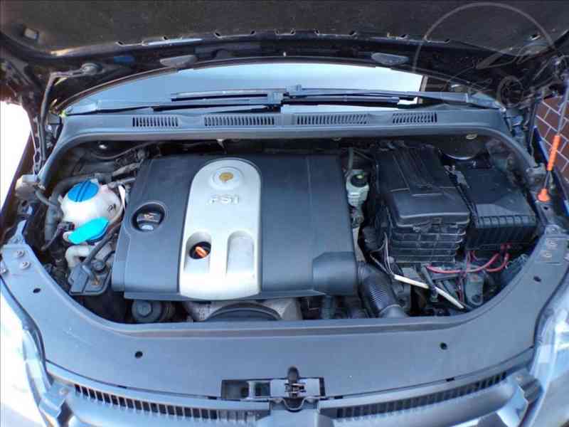 Volkswagen Golf Plus 1,6 FSI DIGI.KLIMA - foto 14