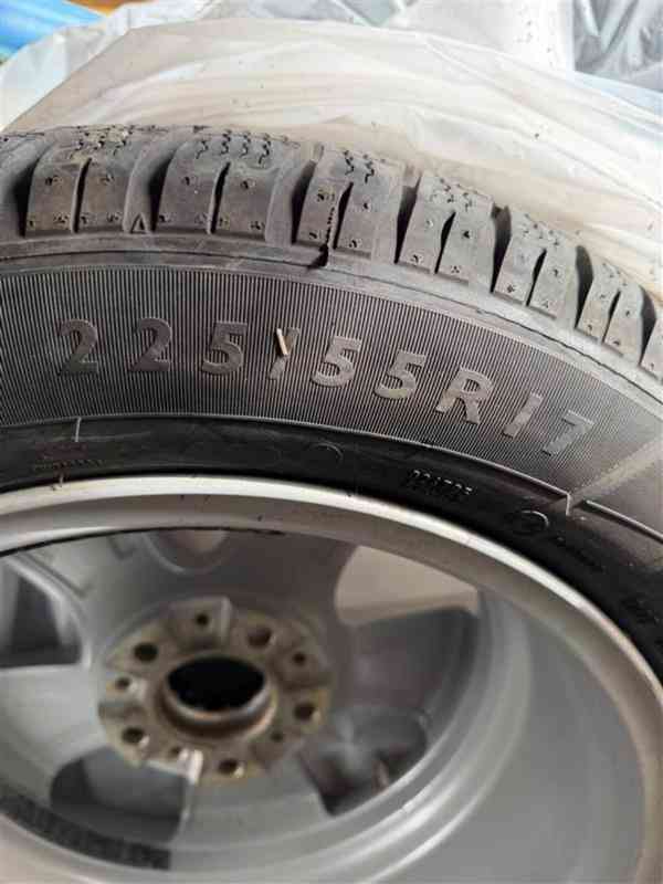 Originální alu kola BMW 17″ Styling 327 + zimní pneu 225/55  - foto 3