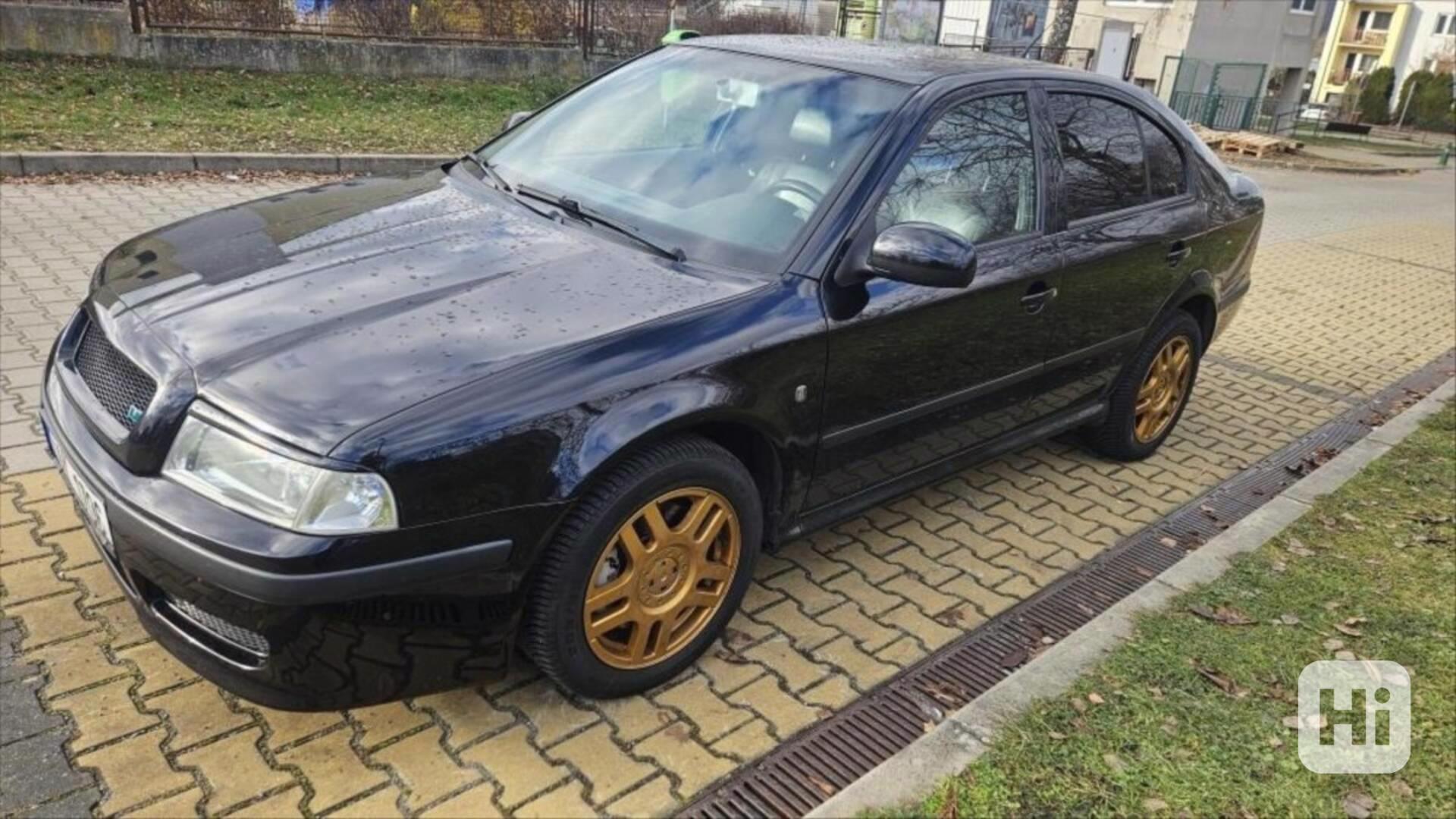 Škoda Octavia 1,9   I - foto 1