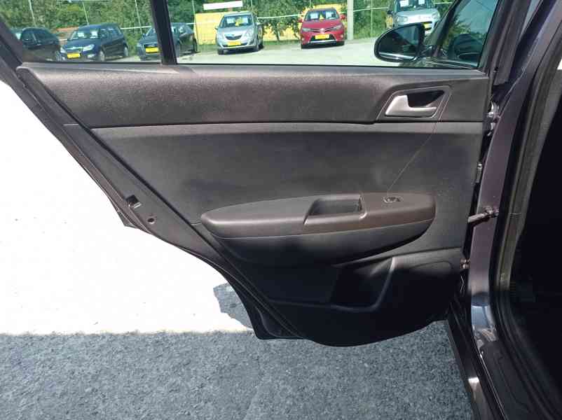Kia Sportage 1.6i 97kW/Kamera/Navi/1Maj - foto 12