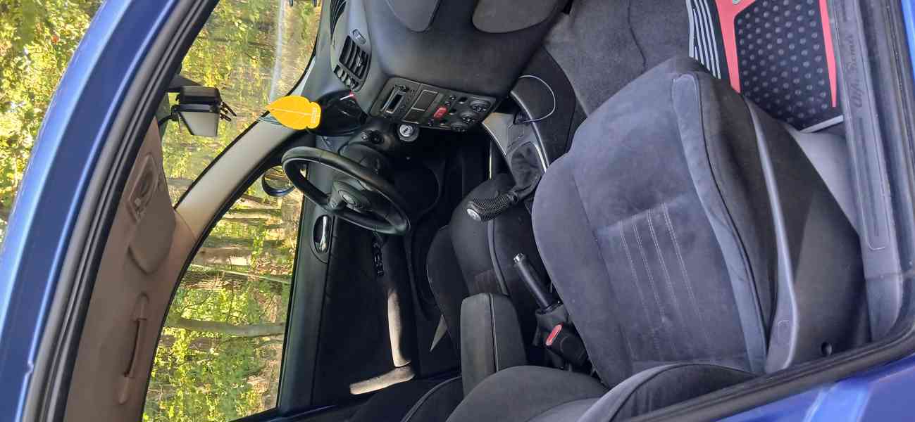 Alfa Romeo 147 - foto 14