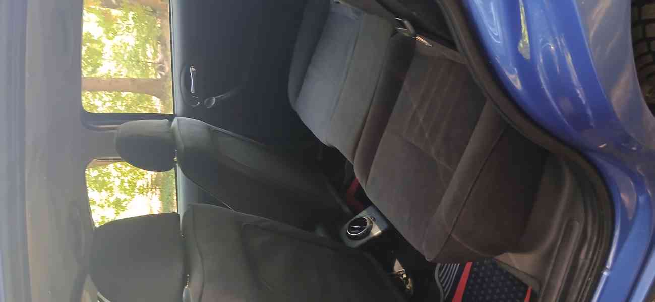 Alfa Romeo 147 - foto 9