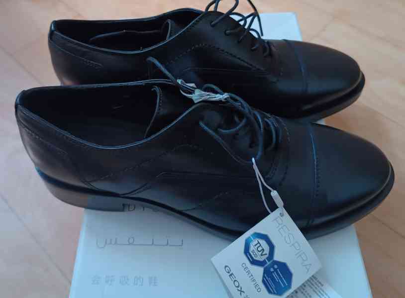 Dámské kožené boty Geox Respira - foto 4