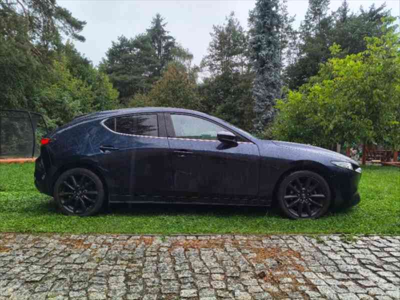 Mazda 3 2,0   Skyactiv-X186 GT Plus (2021) - foto 11