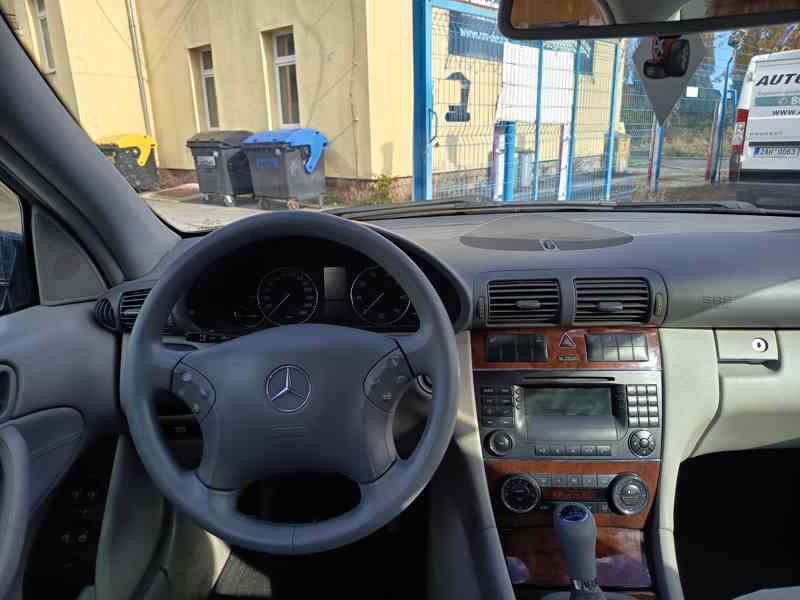 Mercedes Benz C 180 Elegance - foto 19