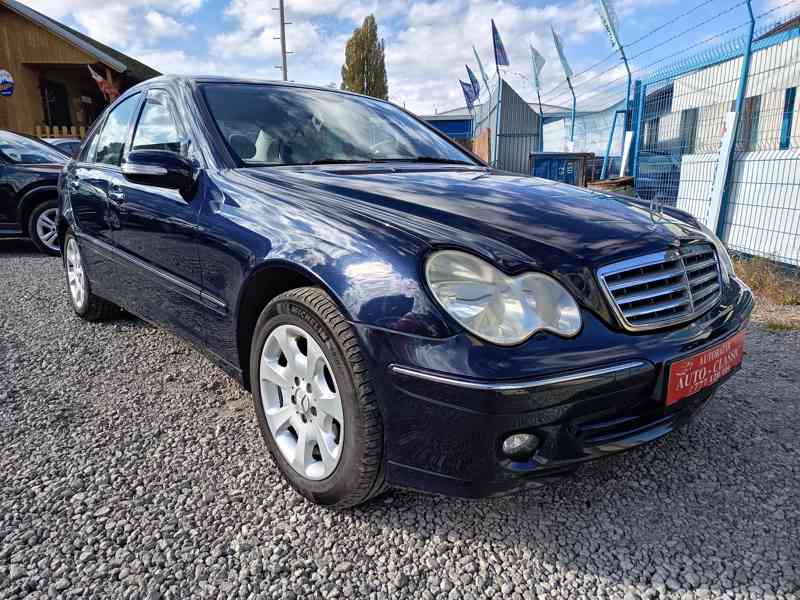 Mercedes Benz C 180 Elegance - foto 12