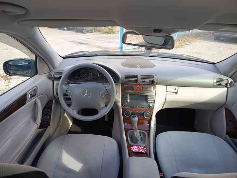 Mercedes Benz C 180 Elegance - foto 18