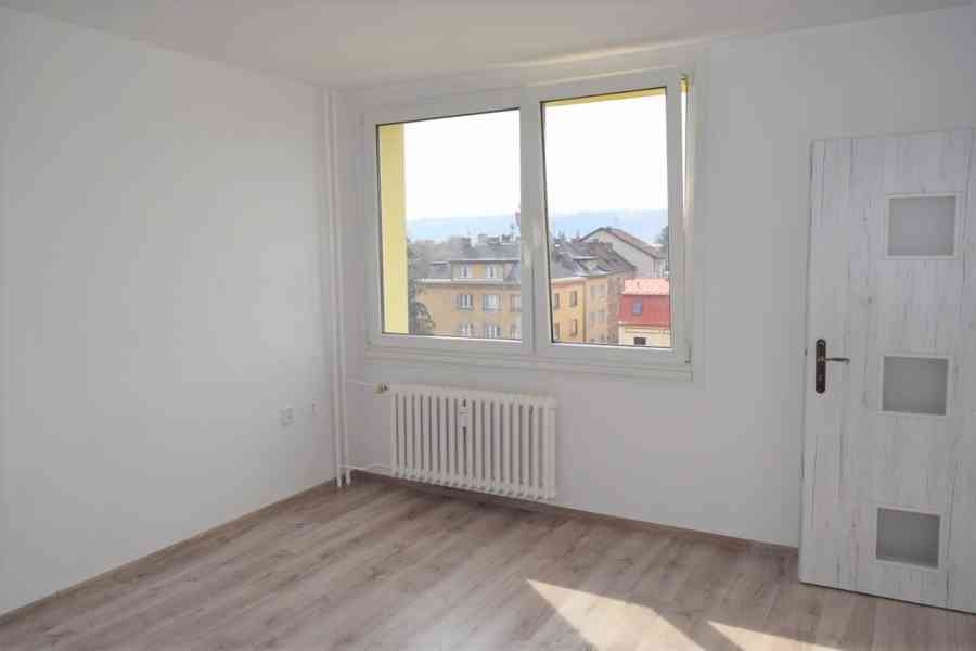 Prodej pěkného bytu 1+kk ve Dvoře Králové n.L. - foto 3