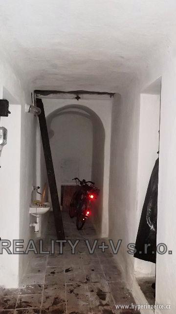 Rodinný dům , Adamov v- 680 - foto 6