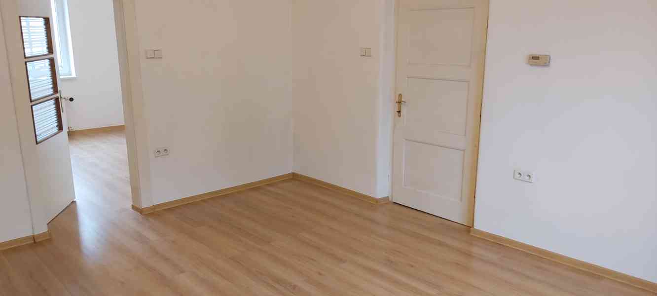 Pronájem přízemí rodinného domu 75 m² – Volduchy - foto 5