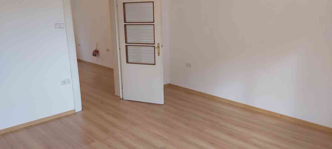Pronájem přízemí rodinného domu 75 m² – Volduchy - foto 7