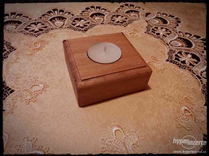 Dřevěný svícen na čajovou svíčku - foto 1