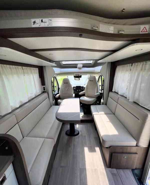 Obytný automobil  - foto 7
