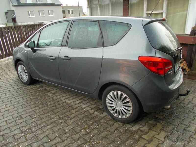 Opel Meriva 1,4 16V 74KW COSMO  Enjoy 74kW manuál - foto 2