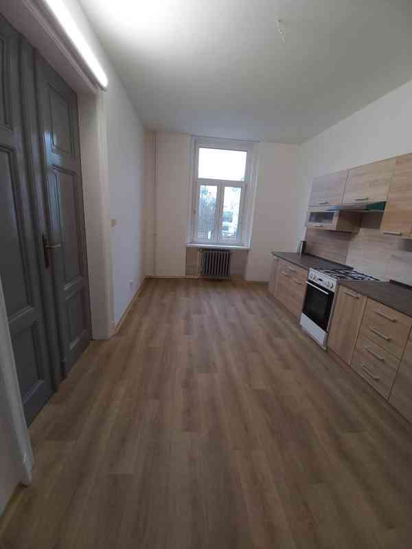 NABÍZÍM K DLOUHODOBÉMU PRONÁJMU - foto 2