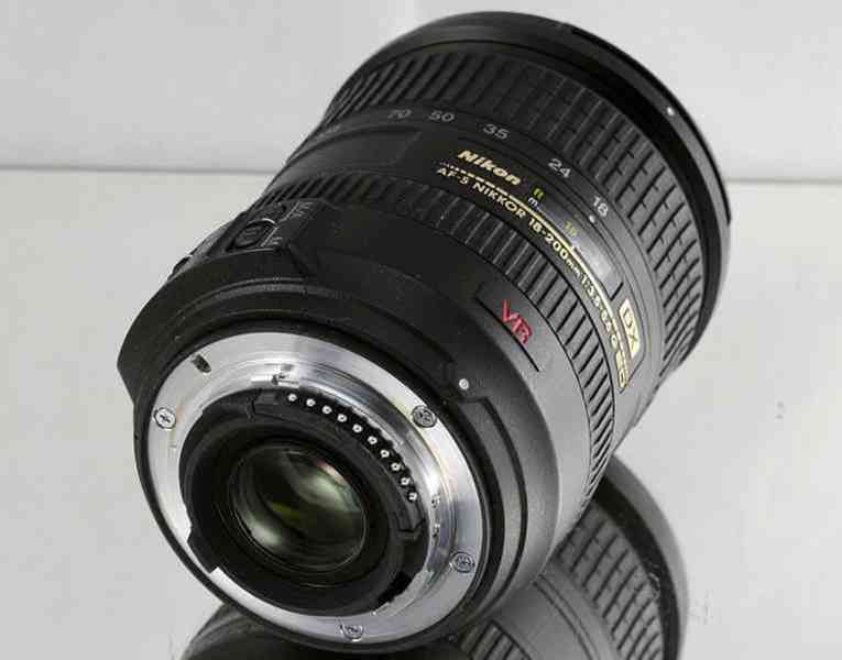 NIKON AF-S DX NIKKOR 18-200mm f/3.5-5.6 G IF ED VR - foto 3