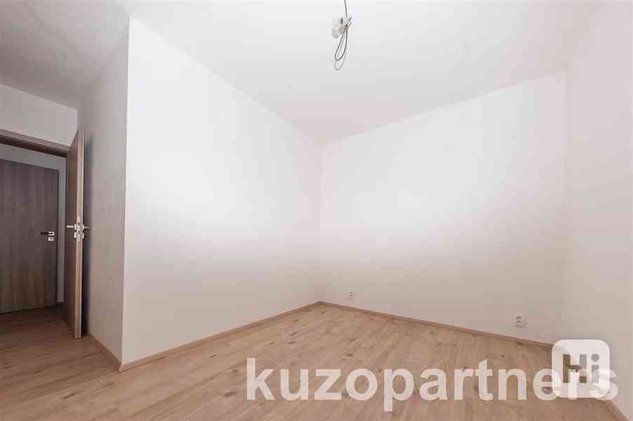 Prodej nového bytu 1+kk v Hunčicích - foto 3
