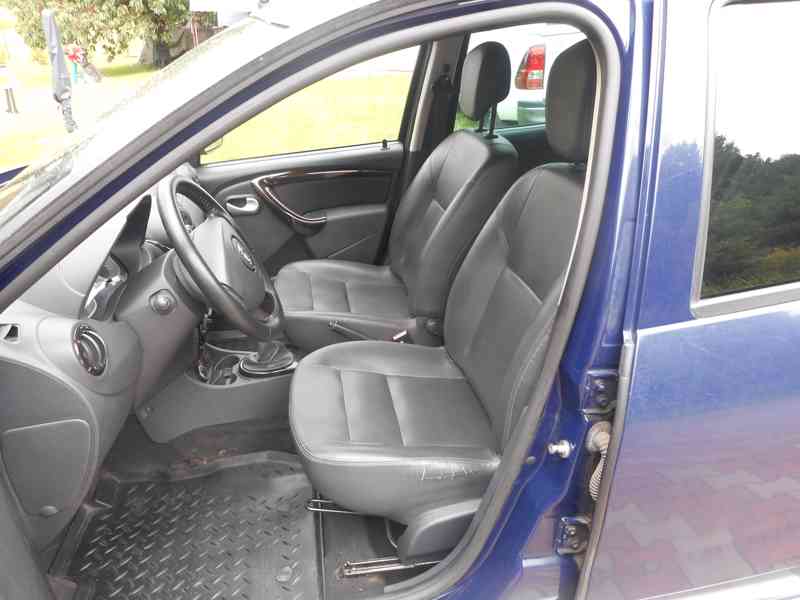 Dacia DUSTER 1.6  16V 4x4 (2011) - foto 12