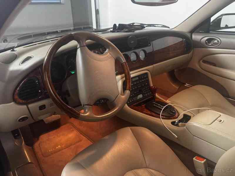 Jaguar XKR 4,0   kompresor - foto 5