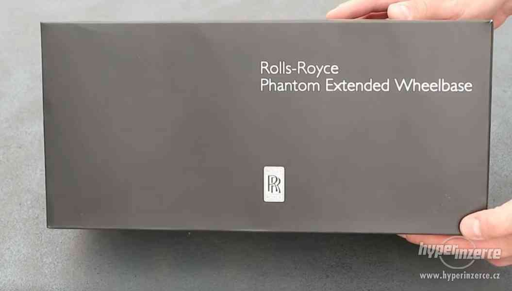 Rolls-Royce Phantom 1:18 Extended Wheelbase KYOSHO - foto 3
