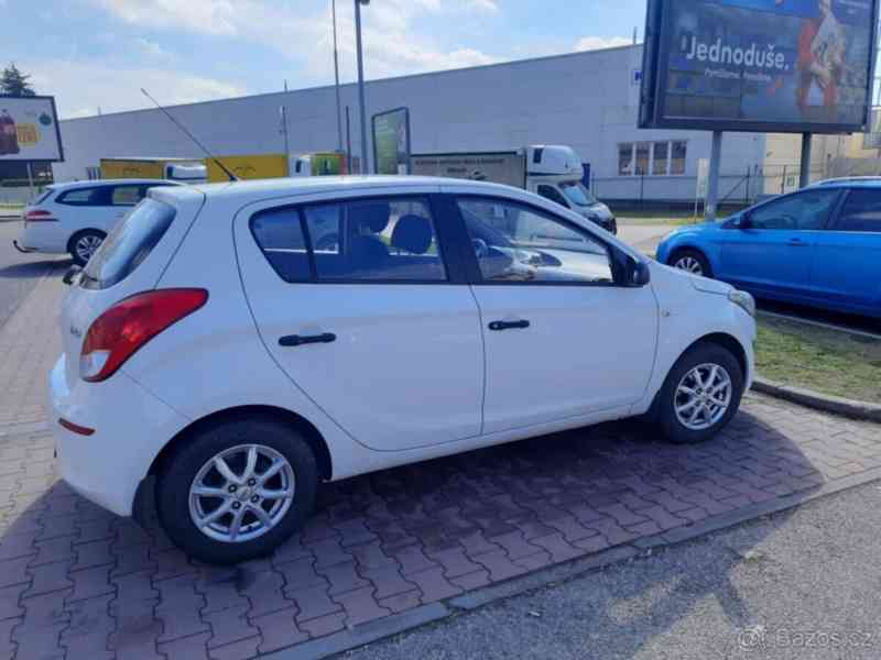 Hyundai i20 1,2 - foto 3