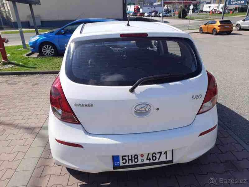 Hyundai i20 1,2 - foto 5
