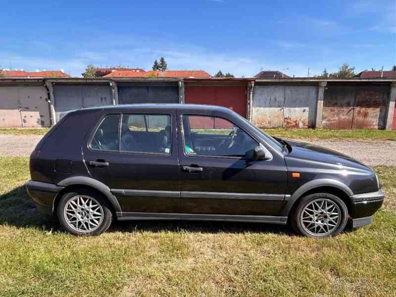 Volkswagen Golf 3,0   VR6 - foto 8