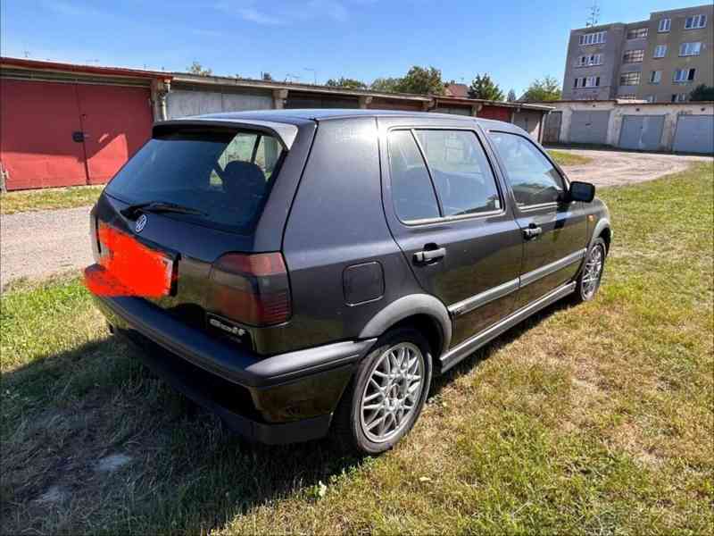 Volkswagen Golf 3,0   VR6 - foto 11