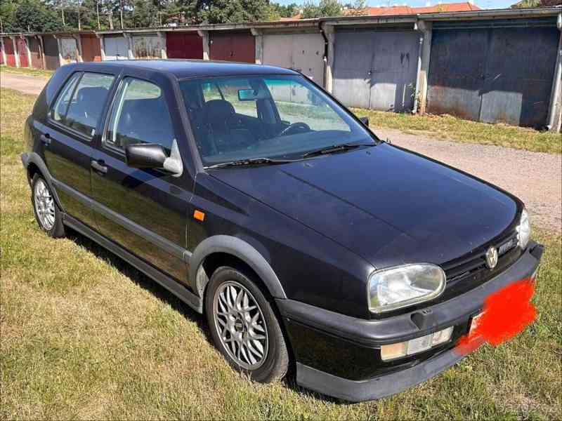 Volkswagen Golf 3,0   VR6 - foto 17