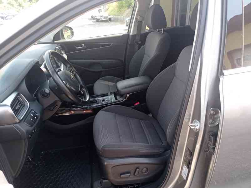 Kia Sorento 2.2 CRDi 4x4/7míst/PREMIUM/DPH - foto 11