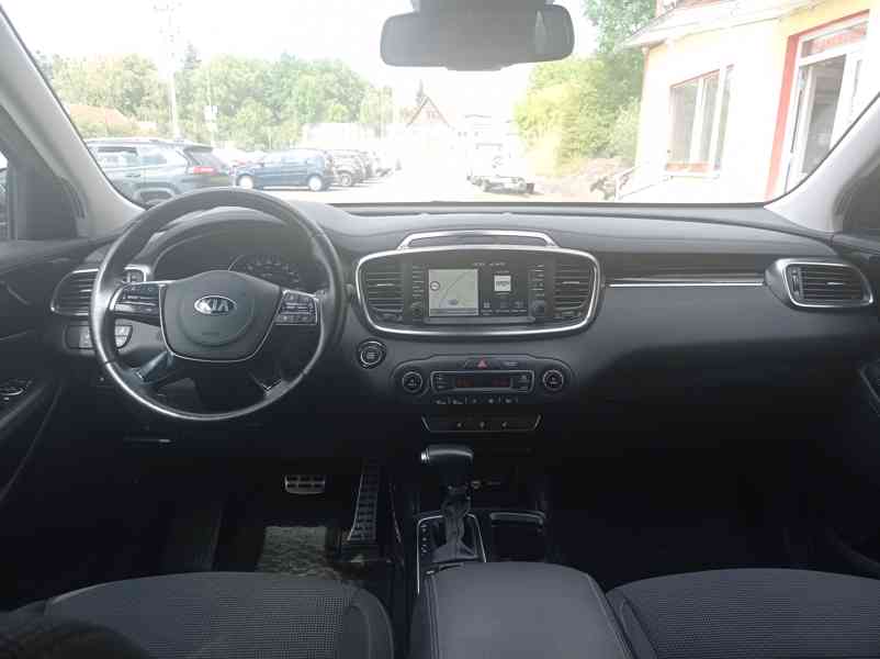 Kia Sorento 2.2 CRDi 4x4/7míst/PREMIUM/DPH - foto 27