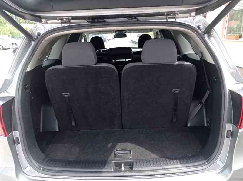 Kia Sorento 2.2 CRDi 4x4/7míst/PREMIUM/DPH - foto 18