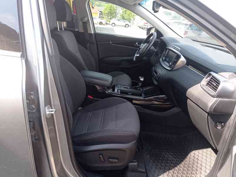 Kia Sorento 2.2 CRDi 4x4/7míst/PREMIUM/DPH - foto 26