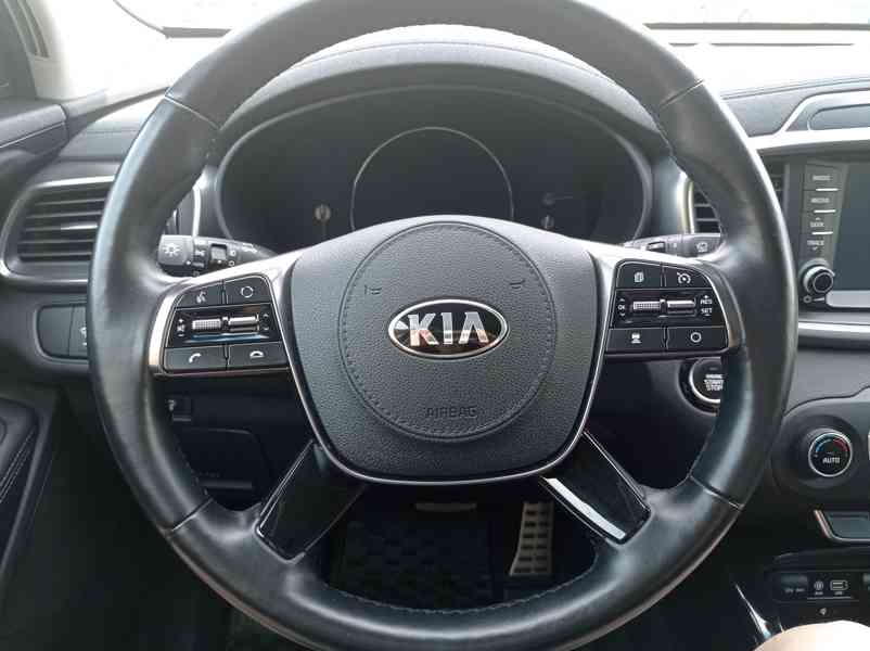 Kia Sorento 2.2 CRDi 4x4/7míst/PREMIUM/DPH - foto 29