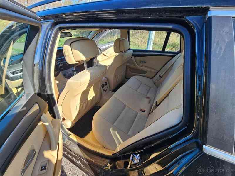 BMW Řada 5 3,0   E61 d 145 kW - foto 12
