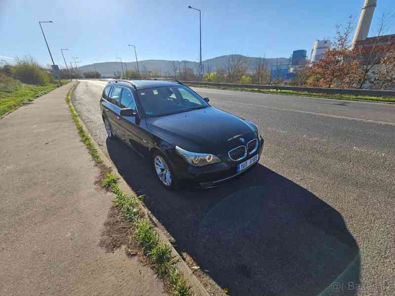 BMW Řada 5 3,0   E61 d 145 kW - foto 15