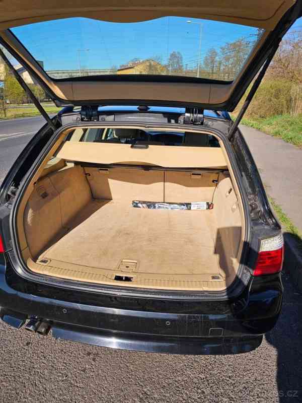 BMW Řada 5 3,0   E61 d 145 kW - foto 18