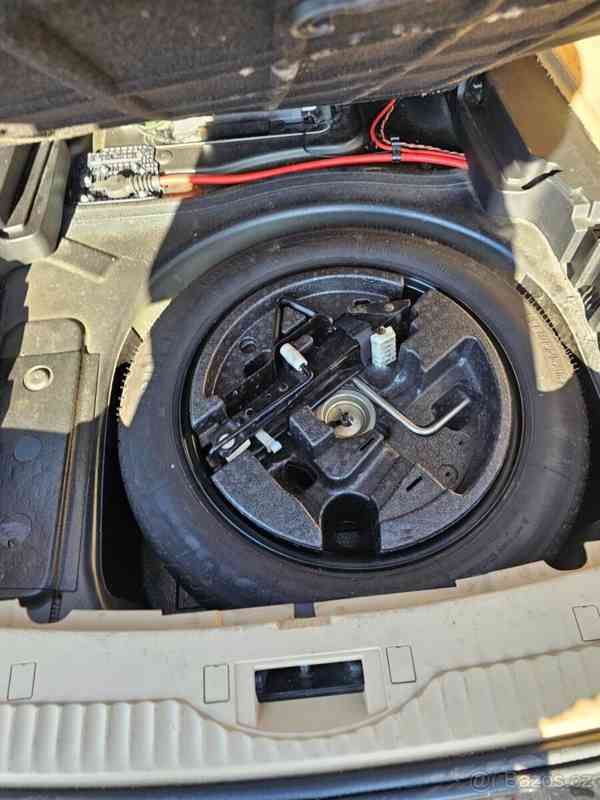 BMW Řada 5 3,0   E61 d 145 kW - foto 11