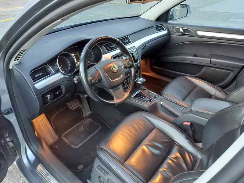 Škoda Superb Combi 2.0 TDi, 125 kW, DSG - foto 2