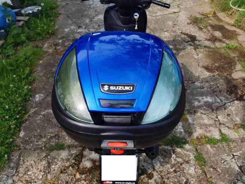 Skútr Suzuki Sixteen 125 - foto 3