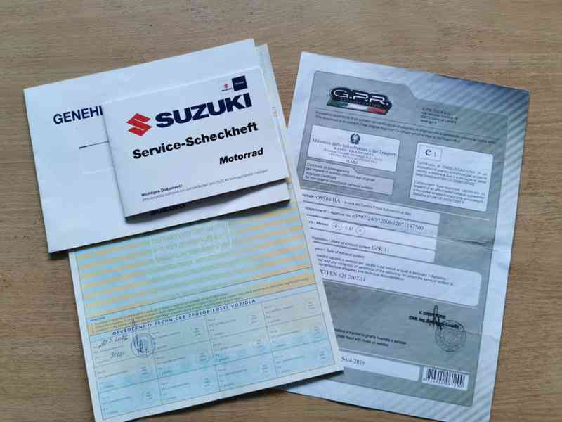 Skútr Suzuki Sixteen 125 - foto 14