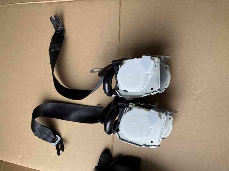zadni bezpecnostni pasy seat ateca pravy levy pas - foto 3