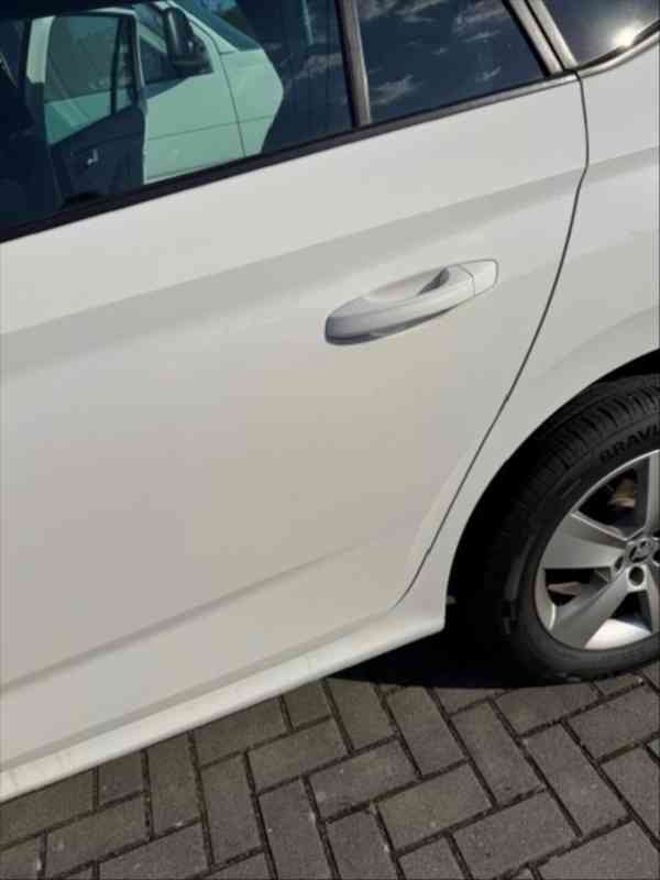 Škoda Kamiq 1,0   TSI 85 kW 6 rychlostí r.v.2020 - foto 10