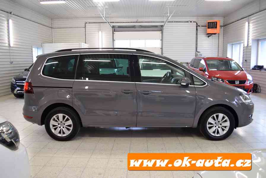 Volkswagen Sharan 2.0 TDI 7 MÍST 76 000 KM 2020-DPH - foto 6