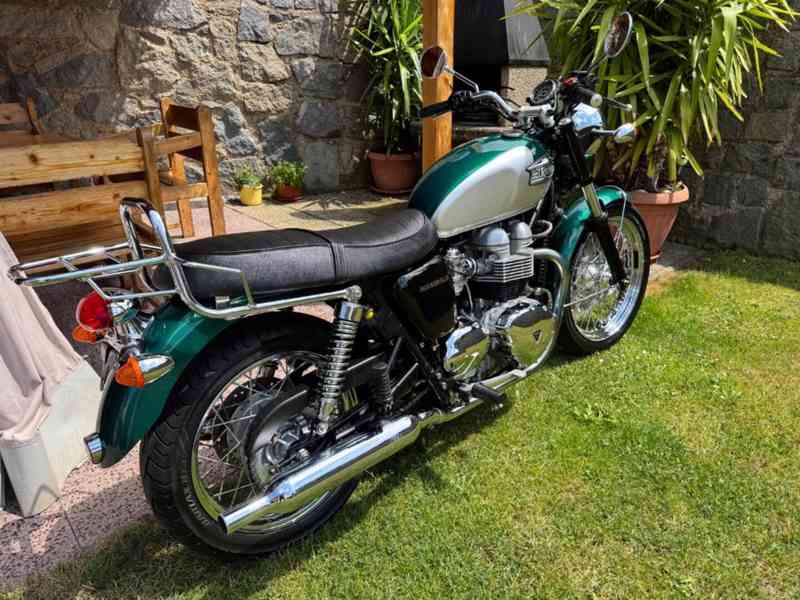 Triumph Bonneville 800 1maj. 13tKm - foto 3